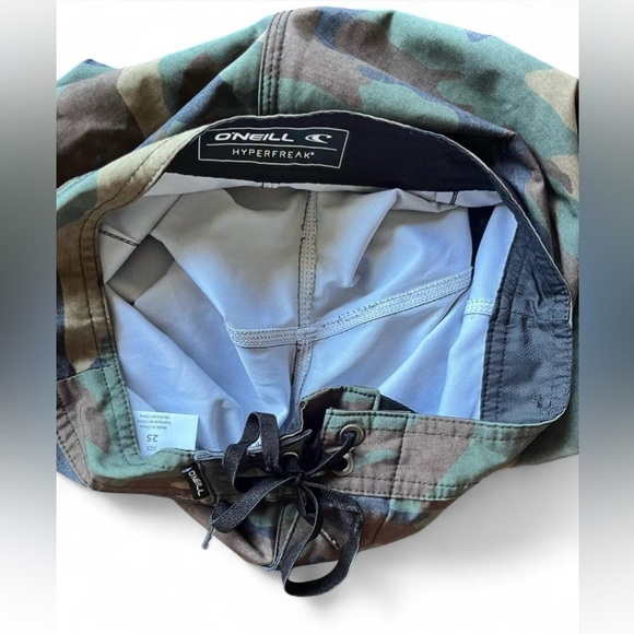 O'Neill Boys Hyperfreak Camo Shorts with Drawstring Swim Trunks Size 25 - Picture 5 of 8